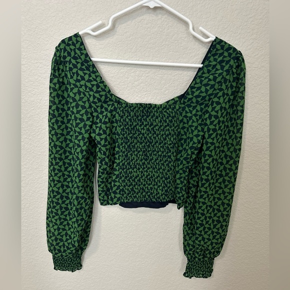 Abercrombie & Fitch Geometric Cropped Blouse Size Small Green and Black NWT - Picture 3 of 5